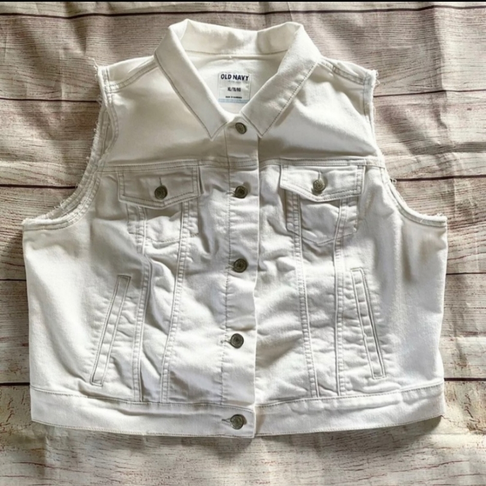 Old navy white denim vest xl